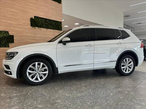 VOLKSWAGEN TIGUAN 1.4 250 TSI TOTAL FLEX ALLSPACE TIPTRONIC VOLKSWAGEN TIGUAN 1.4 250 TSI TOTAL FLEX ALLSPACE TIPTRONIC